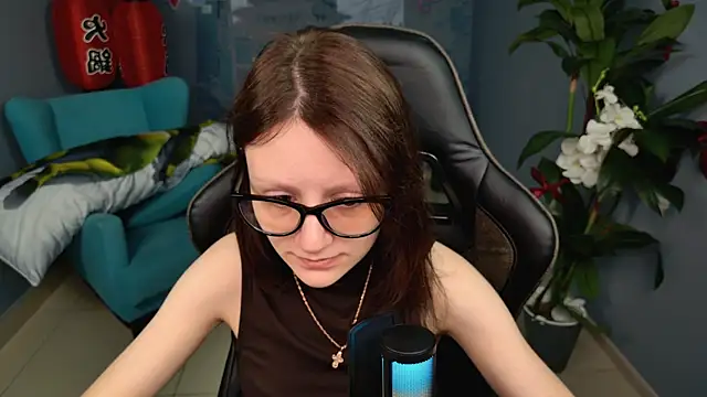 VeliraBraitberg online show from 22, 7, 2026
