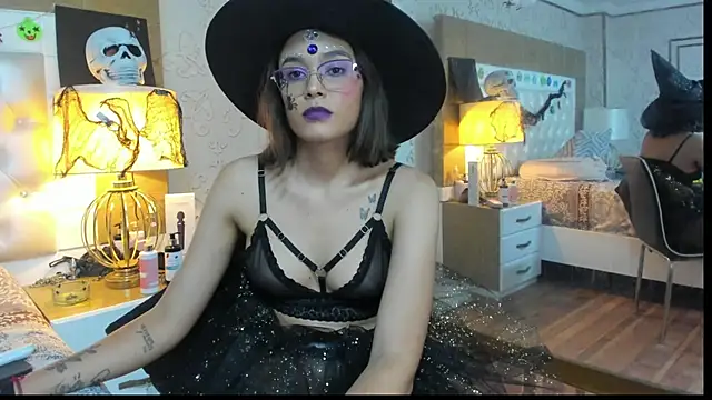 Snapshot of TaraaHot chatting on 31, 10, 2025 TaraaHot online show from 31, 10, 2025