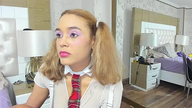 TaraaHot online show from 16, 4, 2026