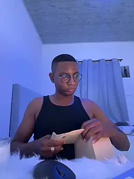 Arwens bell08 online show from 6, 2, 2025