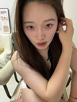 Snapshot of rose-u chatting on 6, 3, 2025 rose-u online show from 6, 3, 2025