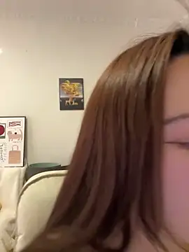 Snapshot of rose-u chatting on 8, 3, 2025 rose-u online show from 8, 3, 2025