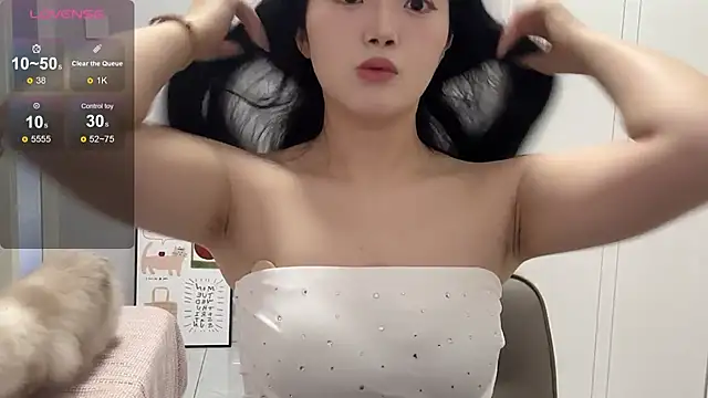 Snapshot of rose-u chatting on 12, 10, 2025 rose-u online show from 12, 10, 2025