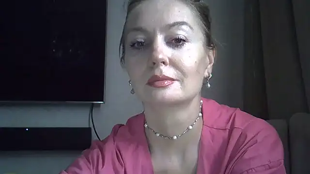 Snapshot of ZarinaSwift chatting on 2, 6, 2026 ZarinaSwift online show from 2, 6, 2026