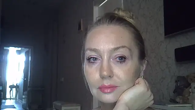 ZarinaSwift online show from 20, 6, 2026