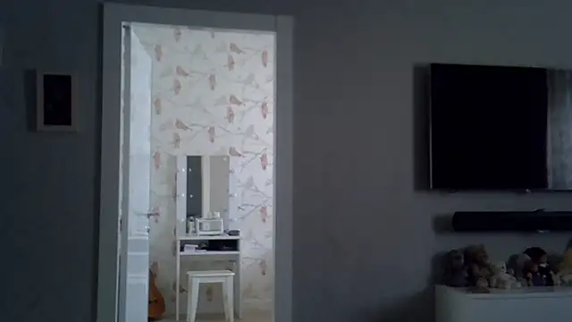 ZarinaSwift online show from 4, 7, 2026