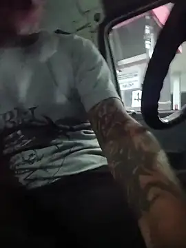 Snapshot of Hotbodyscottie chatting on 8, 11, 2025 Hotbodyscottie online show from 8, 11, 2025