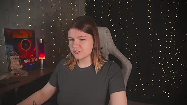 Snapshot of cuteamberlyyy chatting on 22, 10, 2025 cuteamberlyyy online show from 22, 10, 2025