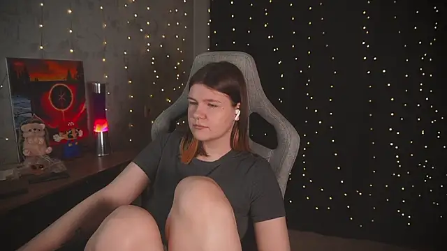 Snapshot of cuteamberlyyy chatting on 23, 11, 2025 cuteamberlyyy online show from 23, 11, 2025