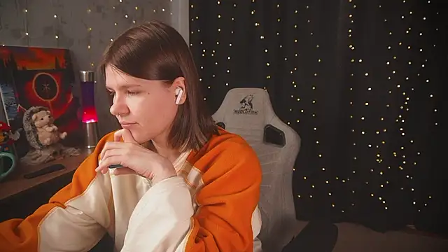 cuteamberlyyy online show from 7, 3, 2026