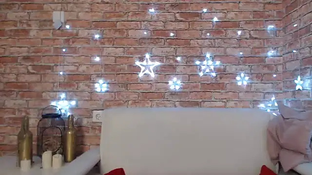 Snapshot of Amelia_Kiss_ chatting on 4, 1, 2025 Amelia Kiss online show from 4, 1, 2025