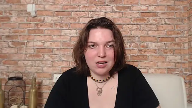 Snapshot of Amelia_Kiss_ chatting on 19, 2, 2025 Amelia Kiss online show from 19, 2, 2025