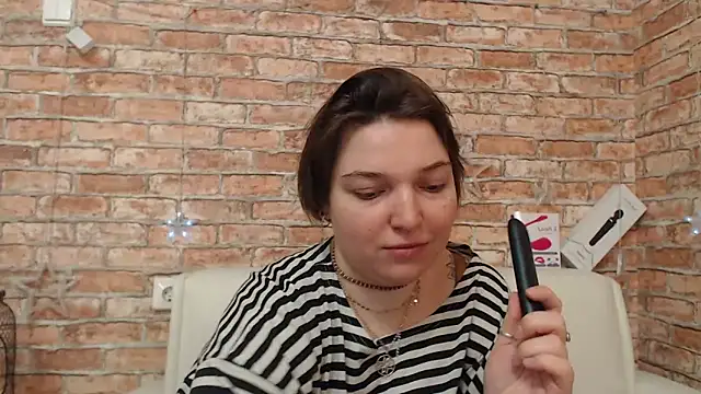 Amelia Kiss  online show from 28, 3, 2026