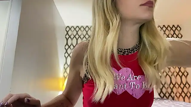 SirenaBelle online show from 9, 3, 2025