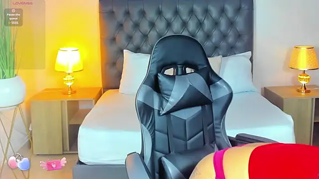 Snapshot of yosselin23 chatting on 17, 2, 2025 yosselin23 online show from 17, 2, 2025