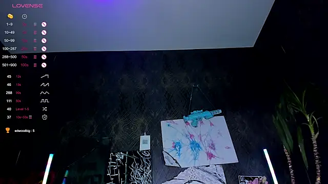 Snapshot of little_grinch666 chatting on 7, 3, 2025 little grinch666 online show from 7, 3, 2025