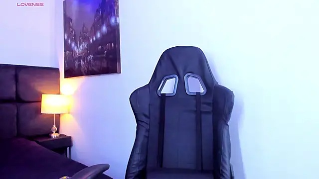 Snapshot of Camila_Coxx chatting on 27, 12, 2024 Camila Coxx online show from 27, 12, 2024