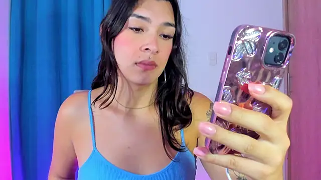 Snapshot of Camila_Coxx chatting on 6, 1, 2025 Camila Coxx online show from 6, 1, 2025