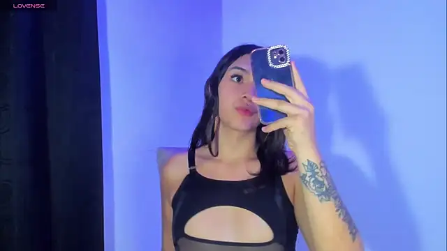 Snapshot of Camila_Coxx chatting on 13, 2, 2025 Camila Coxx online show from 13, 2, 2025