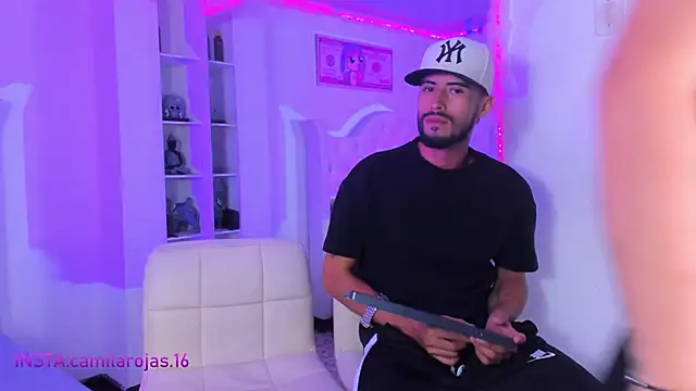 Snapshot of Camila_Coxx chatting on 17, 9, 2025 Camila Coxx online show from 17, 9, 2025