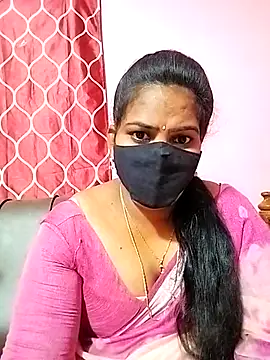 melina214 online show from 5, 3, 2025