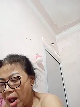 Snapshot of Hotestlove chatting on 13, 6, 2026 Hotestlove online show from 13, 6, 2026
