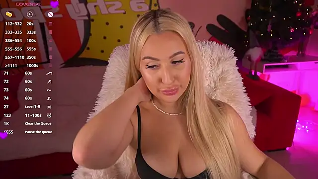 LiaBrazzerr online show from 19, 12, 2025