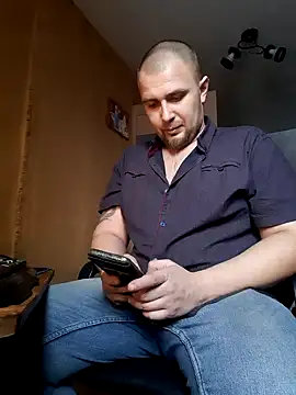 Snapshot of Foxyshaved chatting on 8, 2, 2025 Foxyshaved online show from 8, 2, 2025