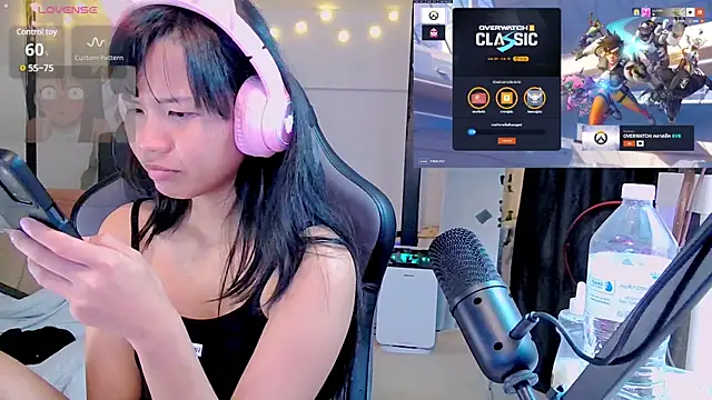 Kana G online show from 8, 2, 2025