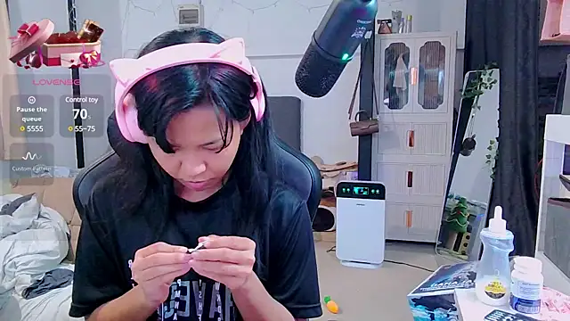 Kana G online show from 17, 2, 2025