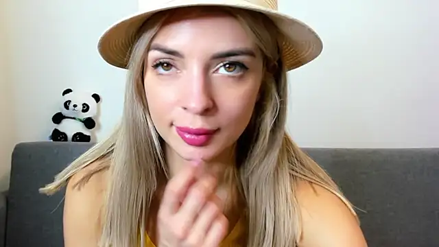 Snapshot of _ellen_meow_ chatting on 28, 7, 2026 ellen meow online show from 28, 7, 2026