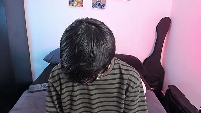 Aventure Twinks online show from 5, 12, 2025