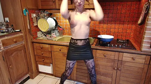 Prxscillia Tx online show from 24, 12, 2024