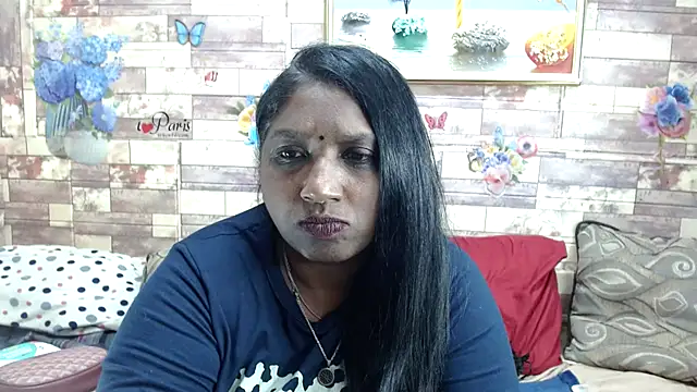 Snapshot of Indian_tracy chatting on 21, 10, 2025 Indian tracy online show from 21, 10, 2025