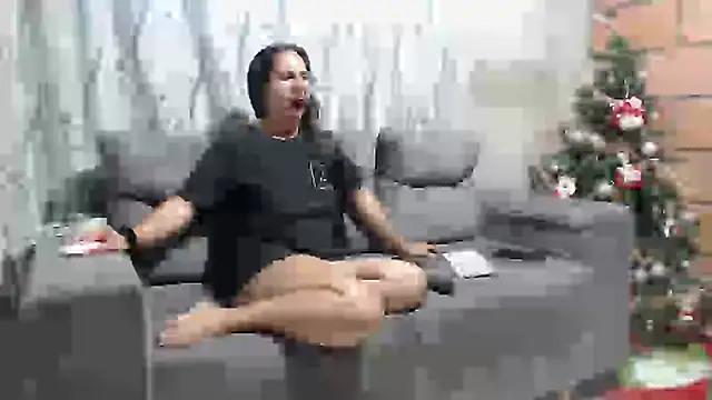 tom and lazzie online show from 31, 12, 2024