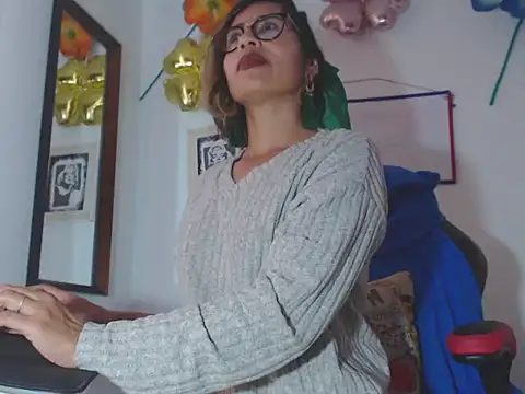 fantasty nylon online show from 30, 12, 2024