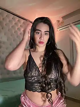 Snapshot of ZarahEvans chatting on 19, 12, 2024 ZarahEvans online show from 19, 12, 2024