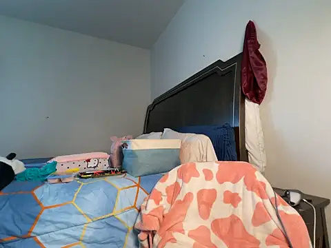 VixenCapri online show from 22, 12, 2025