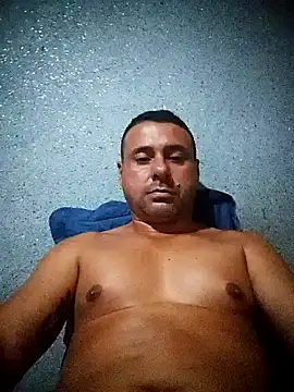 Snapshot of Luroboy chatting on 10, 4, 2026 Luroboy online show from 10, 4, 2026