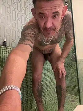 RoodoggXL online show from 8, 2, 2026