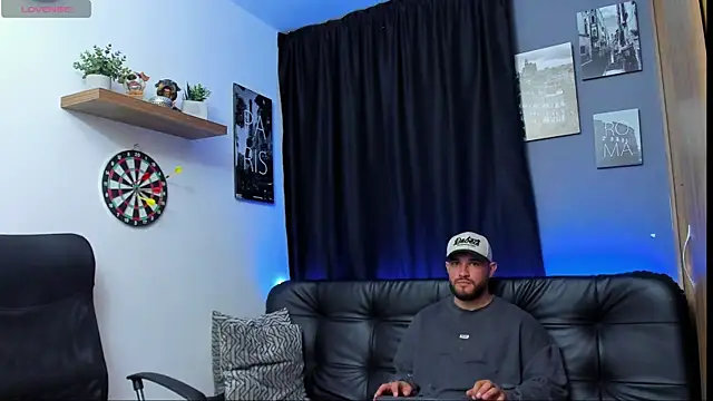 Snapshot of AndrewDiaz chatting on 27, 1, 2025 AndrewDiaz online show from 27, 1, 2025