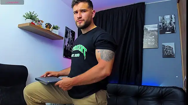 Snapshot of AndrewDiaz chatting on 19, 3, 2025 AndrewDiaz online show from 19, 3, 2025