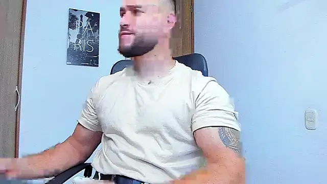 Snapshot of AndrewDiaz chatting on 4, 10, 2025 AndrewDiaz online show from 4, 10, 2025