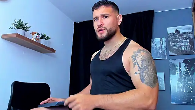 Snapshot of AndrewDiaz chatting on 7, 11, 2025 AndrewDiaz online show from 7, 11, 2025