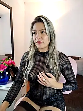 valeriahunter1 online show from 4, 3, 2025