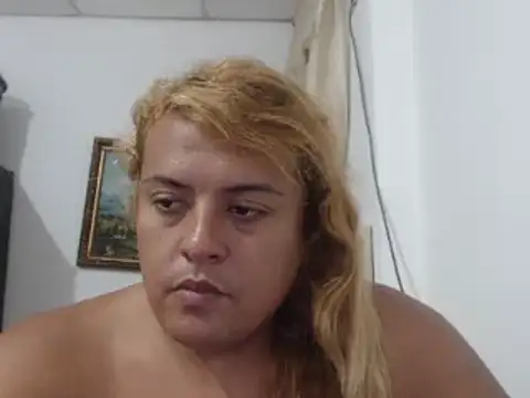 KIARAMARSHALLWELLZ online show from 3, 1, 2025