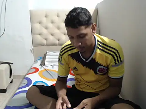 KIARAMARSHALLWELLZ online show from 11, 9, 2025