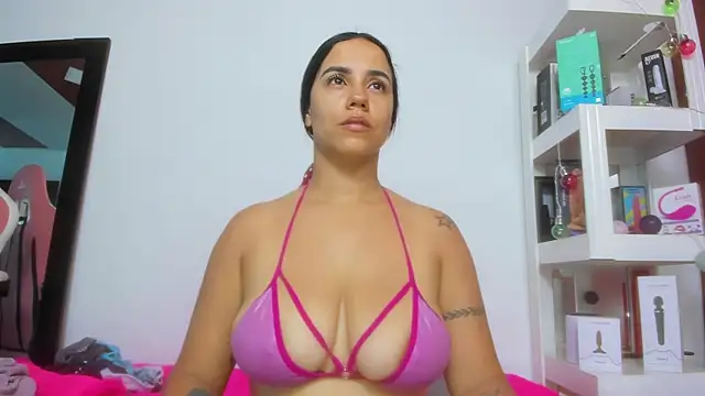 Snapshot of tatiana_big_ass_boobs chatting on 16, 3, 2025 tatiana big ass boobs online show from 16, 3, 2025