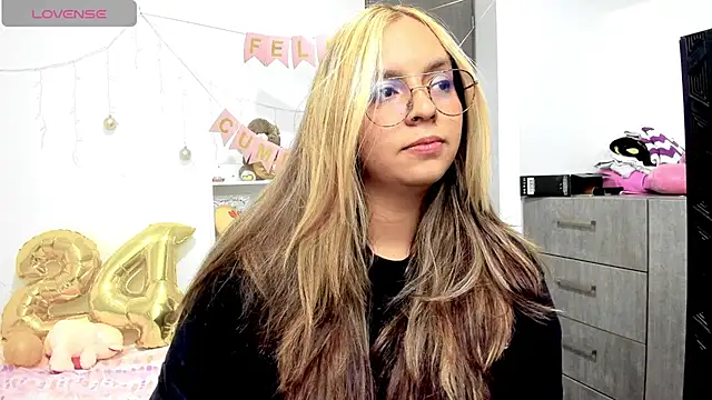 Valery7rose  online show from 23, 2, 2025