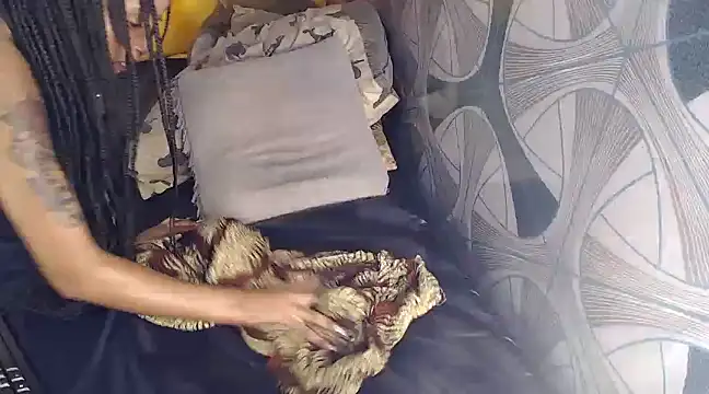 Candiey001 online show from 19, 12, 2024